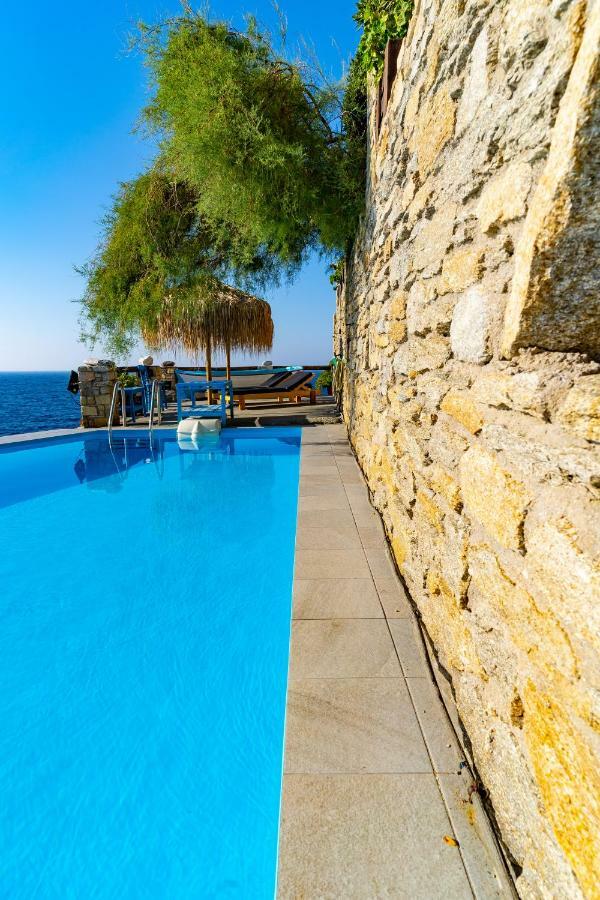 Ikarian Endless Blue Guest House Kouniadi Exterior foto