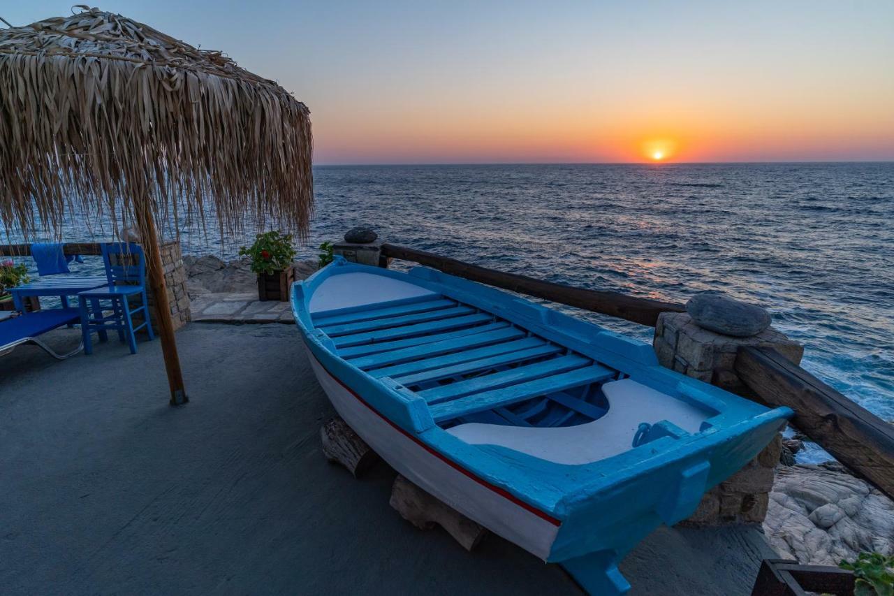 Ikarian Endless Blue Guest House Kouniadi Exterior foto