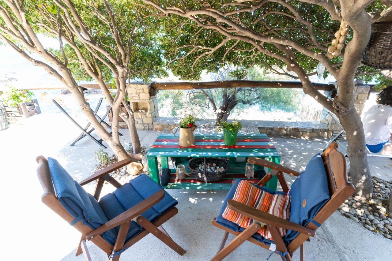 Ikarian Endless Blue Guest House Kouniadi Exterior foto