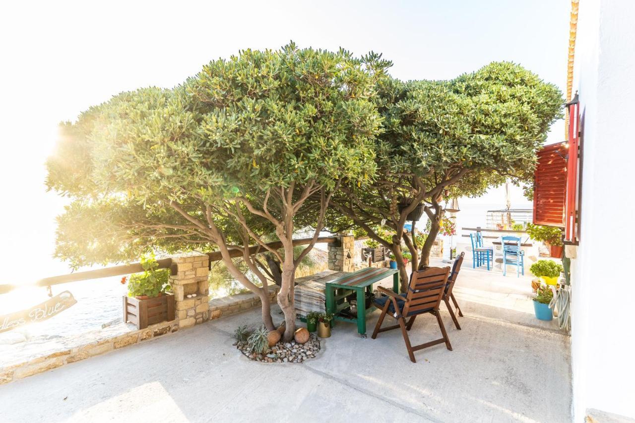 Ikarian Endless Blue Guest House Kouniadi Exterior foto
